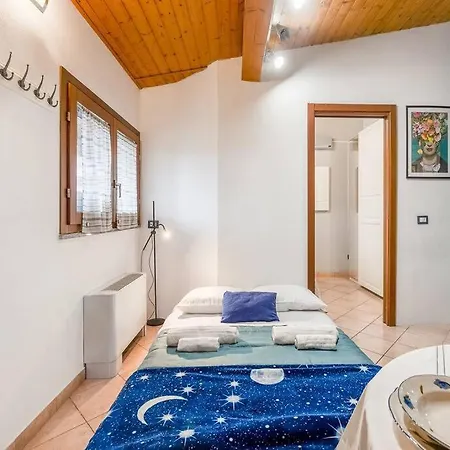 The First - Central Station Apartman Milánó